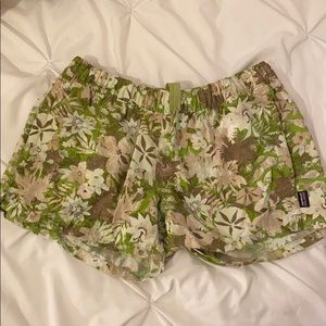 Patagonia Outdoor Shorts! Floral and Leaf Pattern